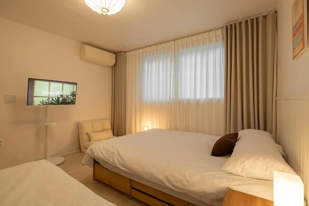 Poom Stay, Airport Bus, Cozy Stay For Seoul Travelers,Yeomchang Stn, Line9 Apartment
