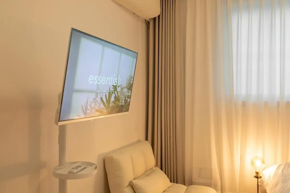 Poom Stay, Airport Bus, Cozy Stay For Seoul Travelers,Yeomchang Stn, Line9 Apartment