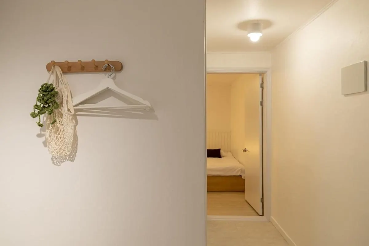 Poom Stay, Airport Bus, Cozy Stay For Seoul Travelers,Yeomchang Stn, Line9 Apartment