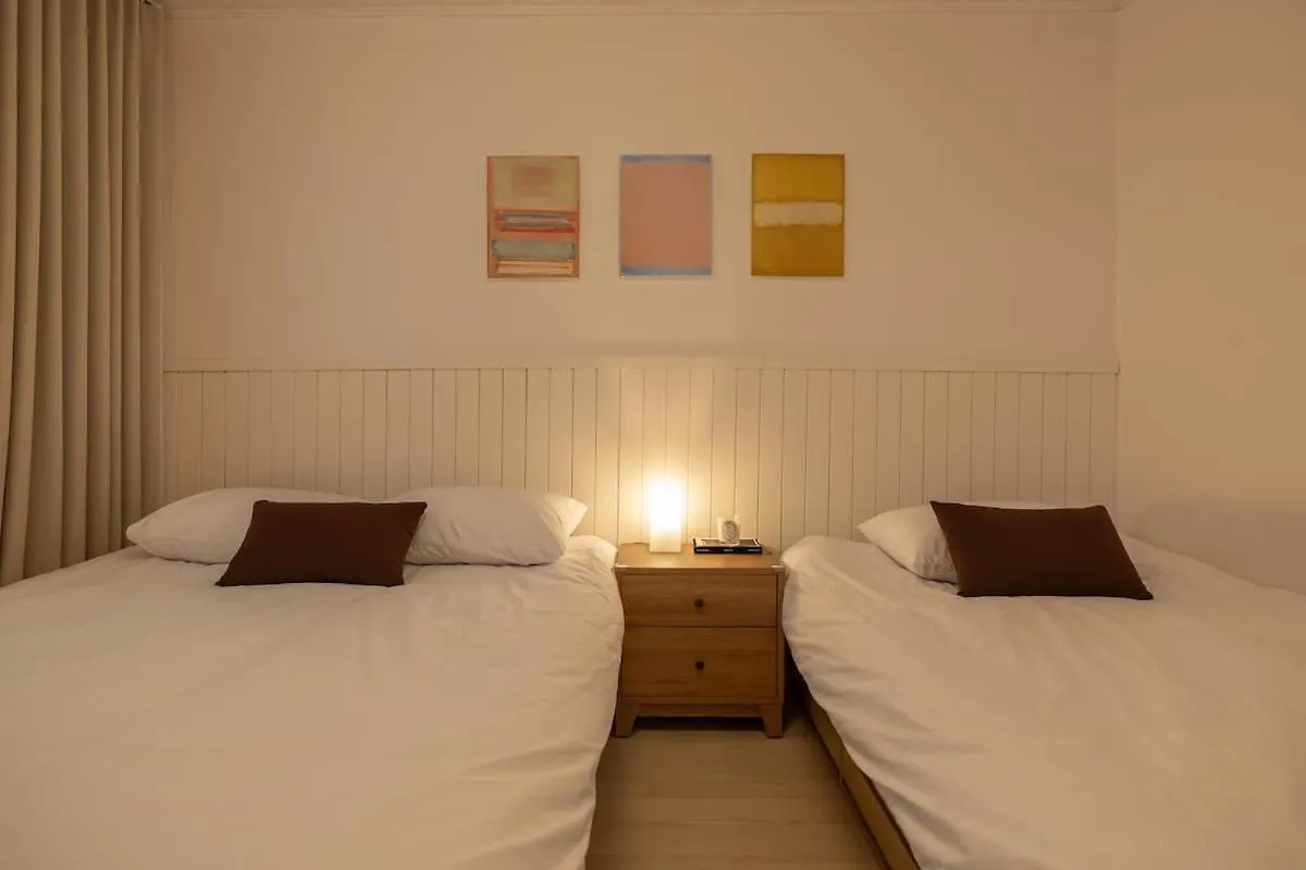 Apartment Poom Stay, Airport Bus, Cozy Stay For Seoul Travelers,Yeomchang Stn, Line9