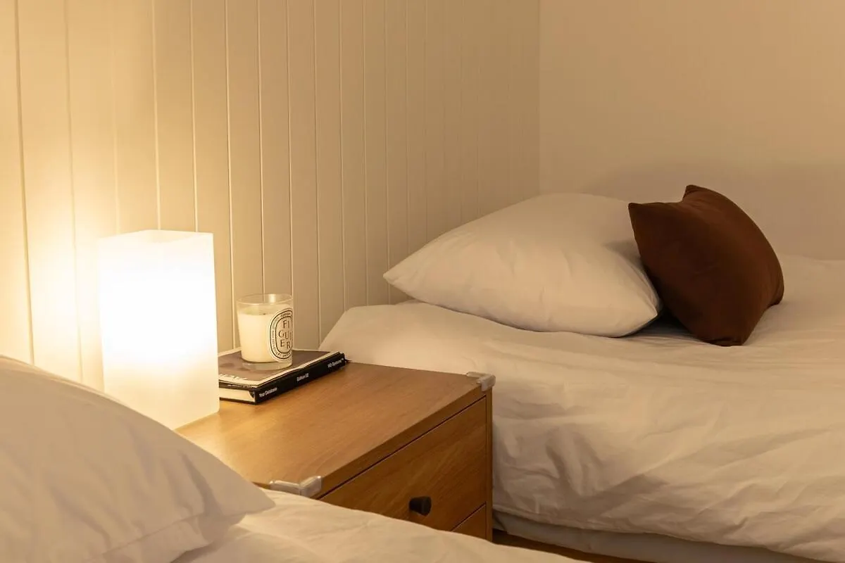 Poom Stay, Airport Bus, Cozy Stay For Seoul Travelers,Yeomchang Stn, Line9 0*,