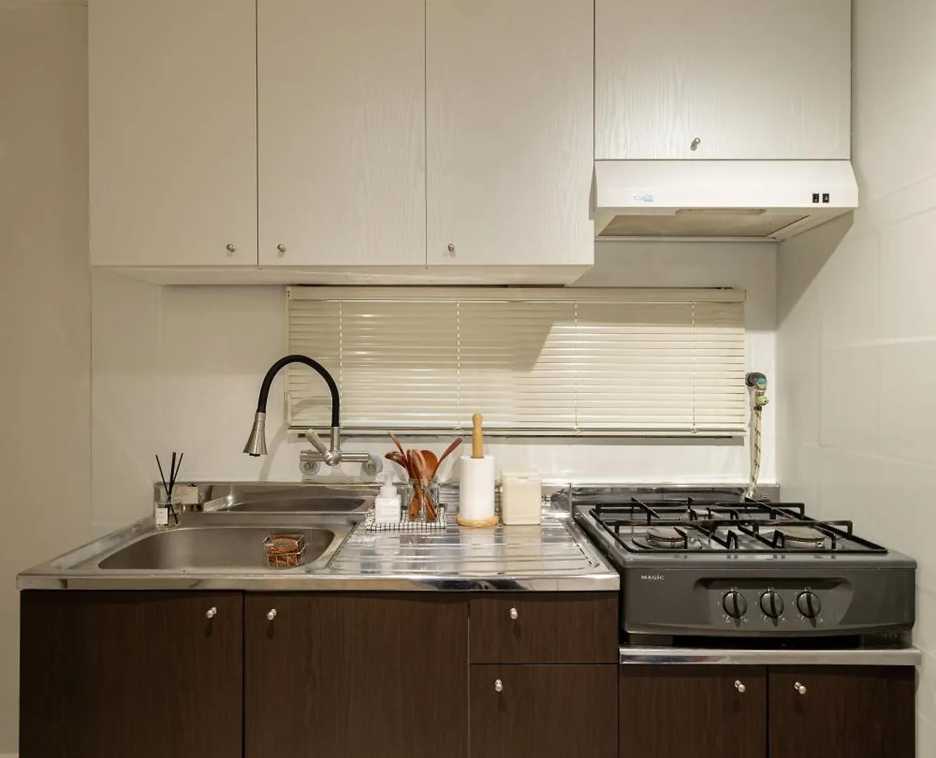 Apartment Poom Stay, Airport Bus, Cozy Stay For Seoul Travelers,Yeomchang Stn, Line9