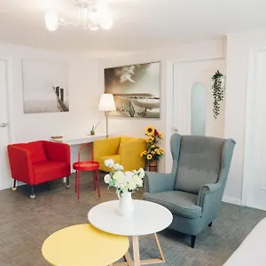 Apartment For Family Group, 4min To Station, Seoul